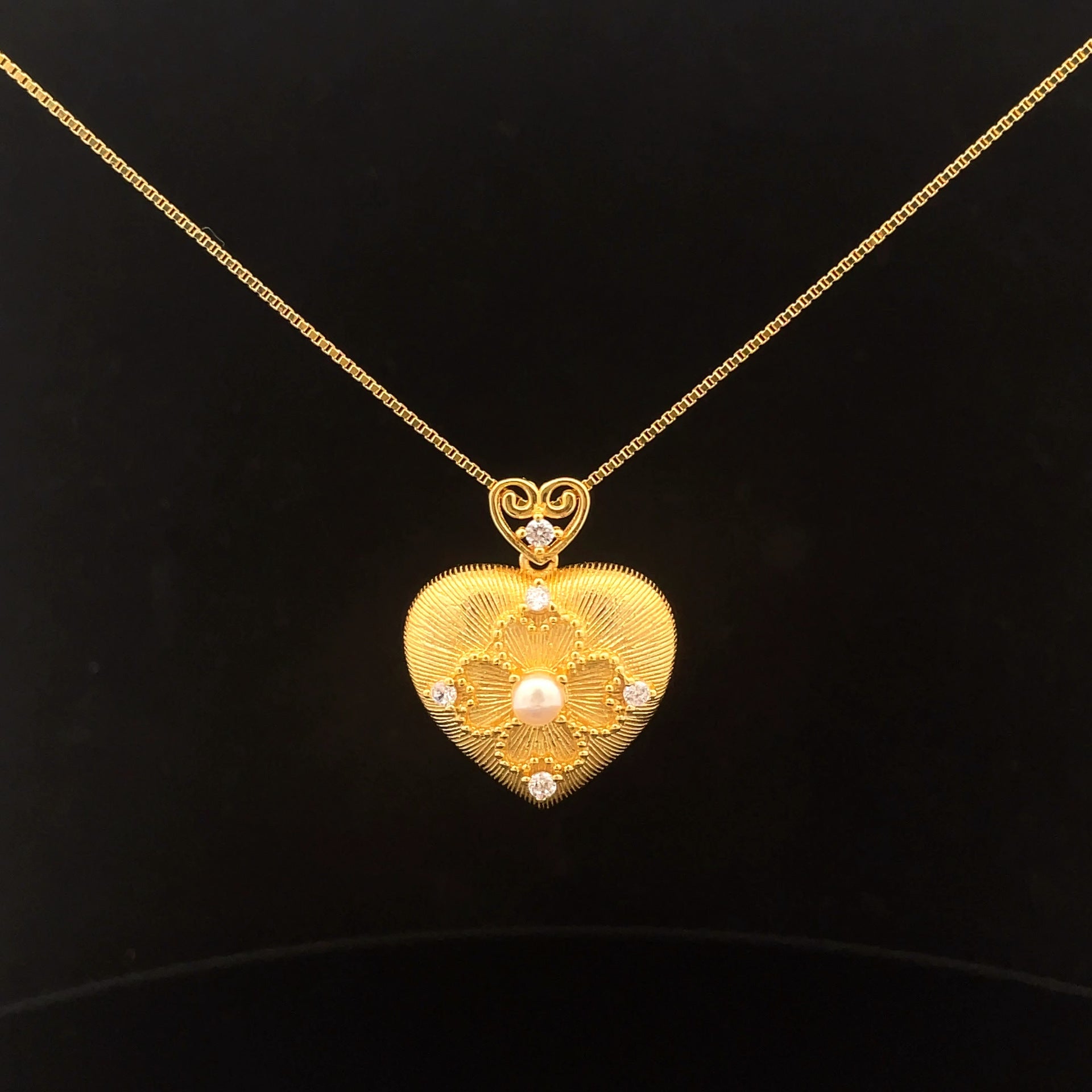 Elegant 925 Sterling Silver Necklace with Gold Heart Charm