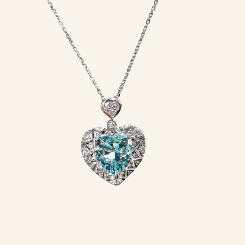 Stunning Heart Necklace with Dazzling Gemstone Details