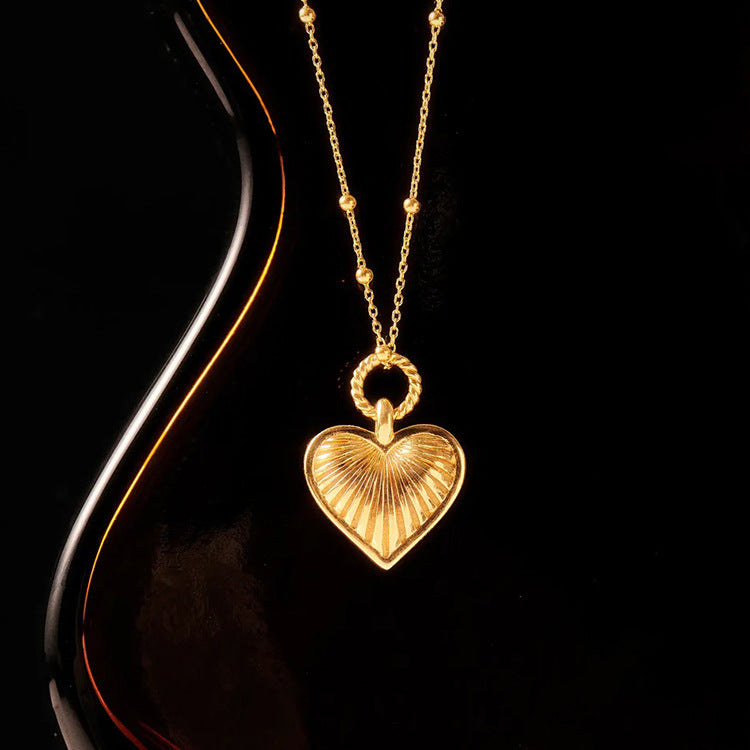 Elegant Gold Heart Pendant Necklace for Timeless Style