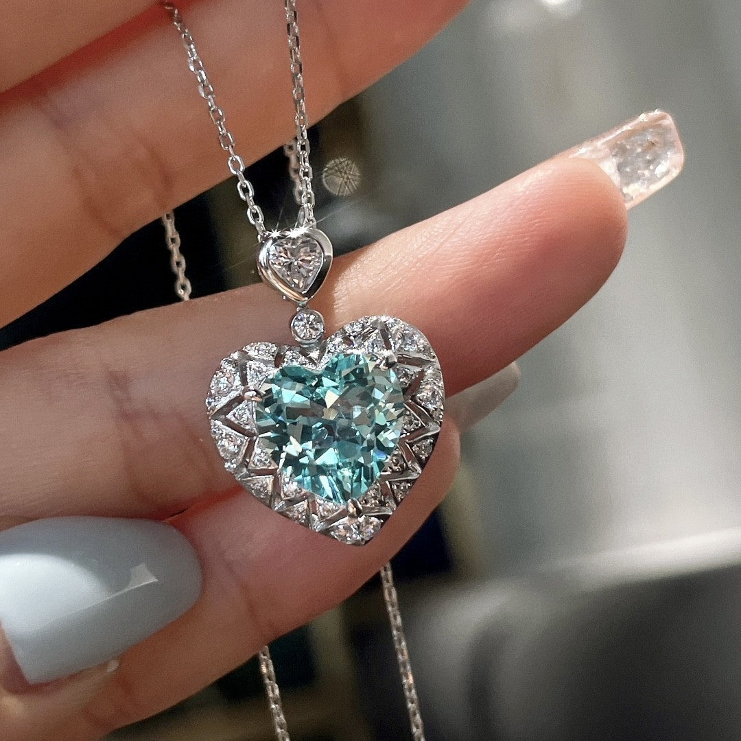 Stunning Heart Necklace with Dazzling Gemstone Details