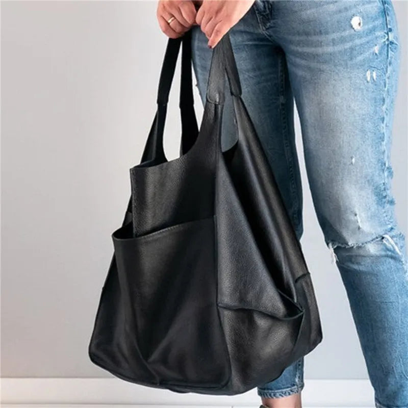 Chic Oversized Leather Tote – Luxurious, Roomy & Versatile