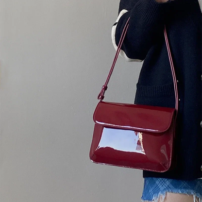 Versatile Red Shoulder Bag – Chic Design for Any Event